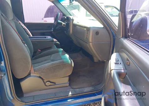 2003 Chevrolet Silverado 1500 Ls z USA, uszkodzony, nr VIN 2GCEC19V331287019